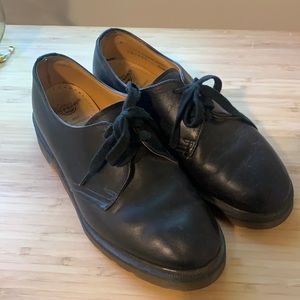 DR. MARTENS ~ Oxford shoes